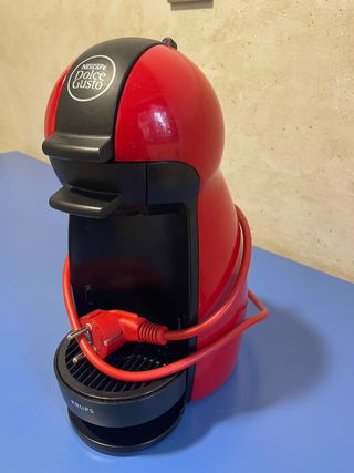 Cafetera Nescafé Dolce Gusto Roja