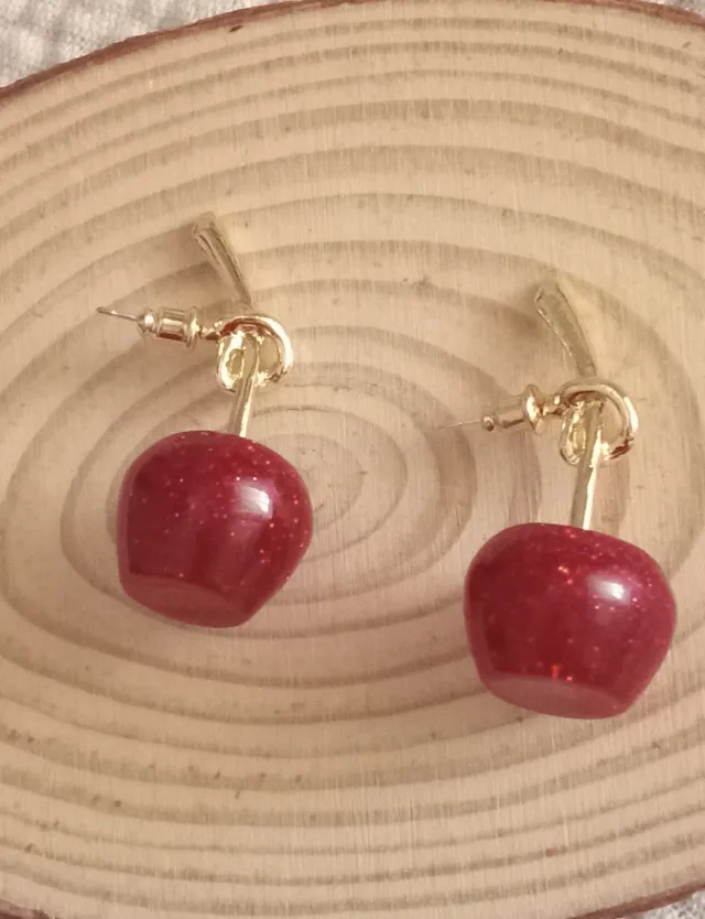 Pendientes de cervezas roja y dorados