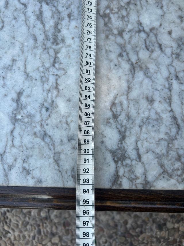 Juego de 2 mesas de mármol y madera