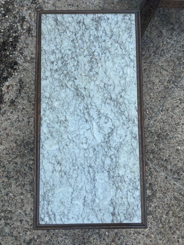 Juego de 2 mesas de mármol y madera