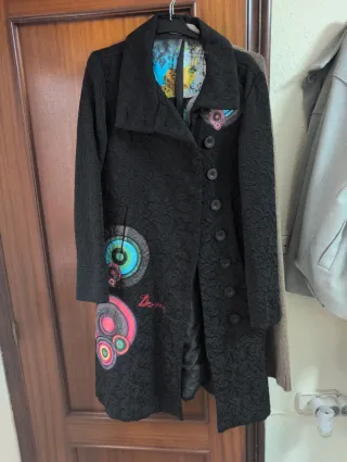 Abrigo Desigual Negro Talla 40