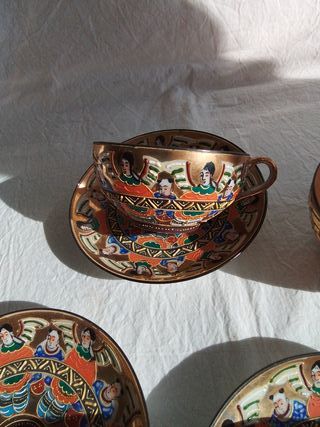 Set di tazze da tè antiche in porcellana