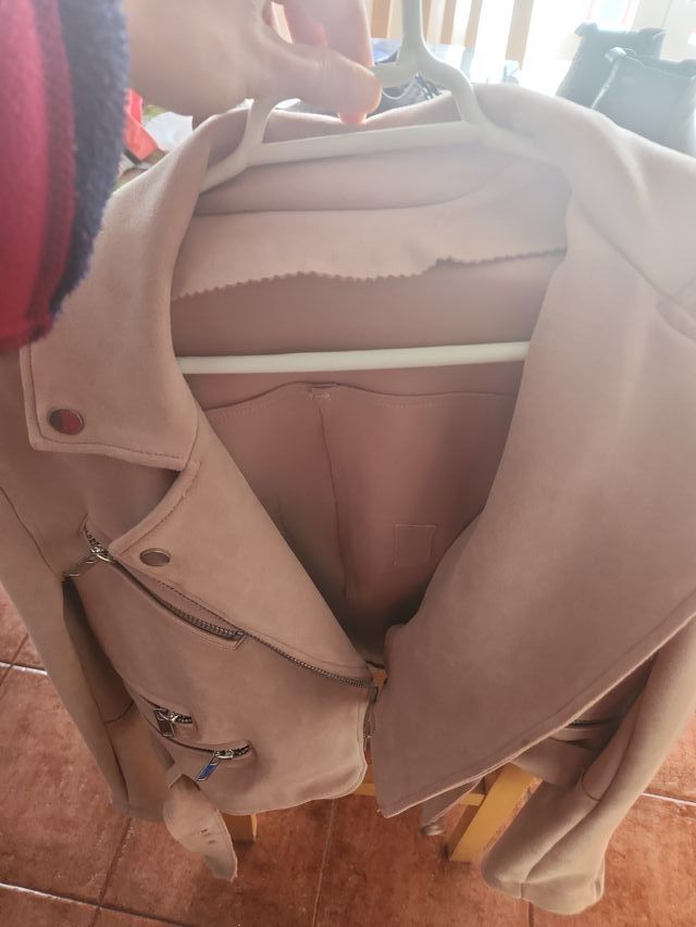 Chupa rosa estilo motero
