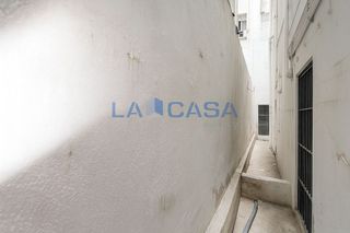 Local comercial en venta en La Sagrada Família en Barcelona