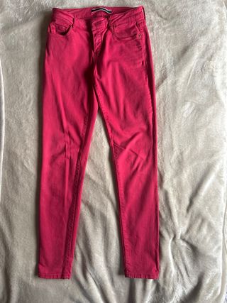 Pantalón Massimo Dutti elástico rojo lavado