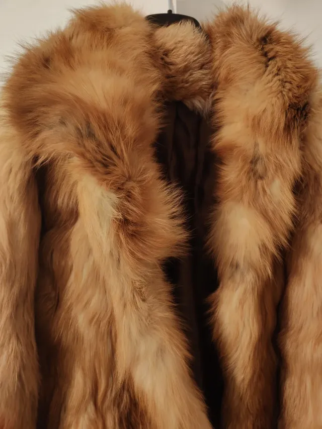 Abrigo de piel natural de zorro rojo
