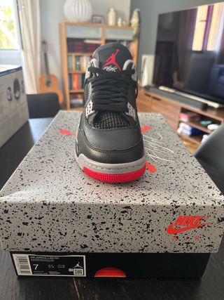 Air Jordan 4 Retro Negro Rojo