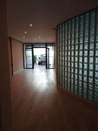 Nave industrial en venta en Montigalà -Sant Crist en Badalona