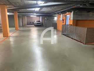 Garaje en venta en Can Mates - Volpelleres en Sant Cugat del Vallès