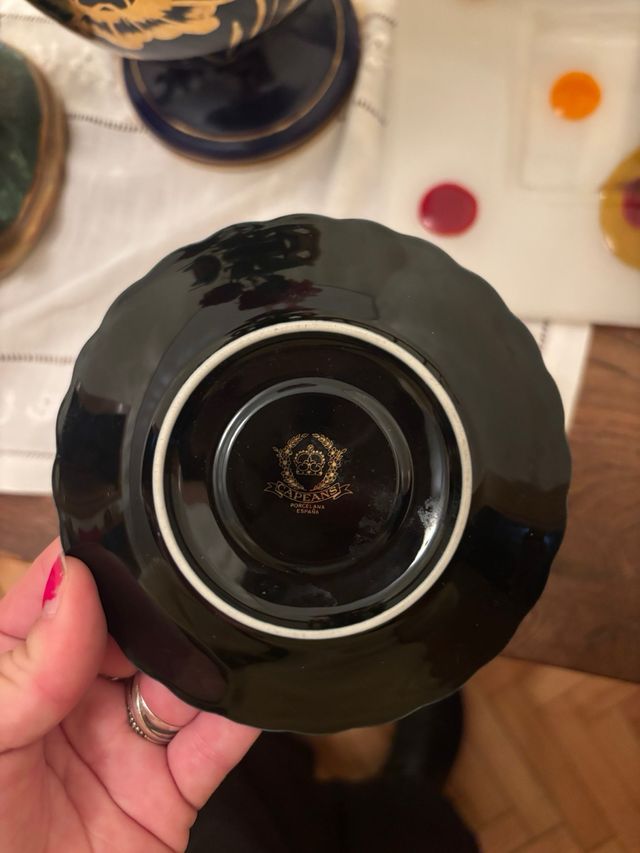 Cenicero Porcelana Capeans Diseño Pájaro Dorado