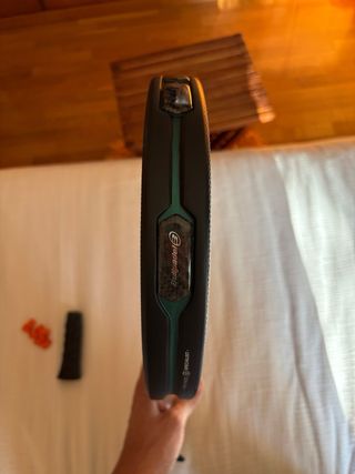 Pala Bullpadel Hack 04 Hybrid 2025