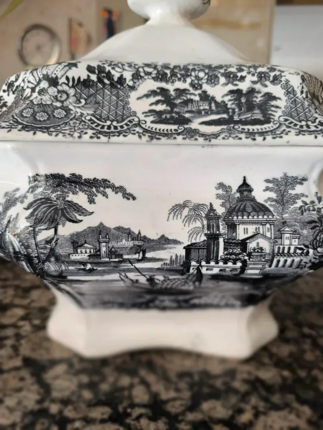 Sopera antigua Sevilla precio ha convenir