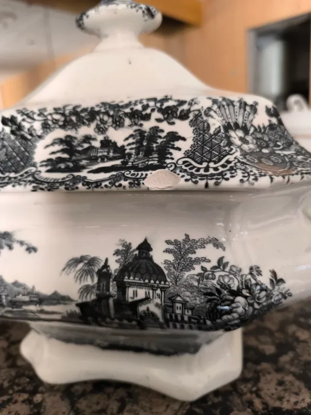 Sopera antigua Sevilla precio ha convenir