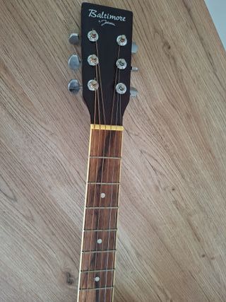 Guitarra acústica Baltimore