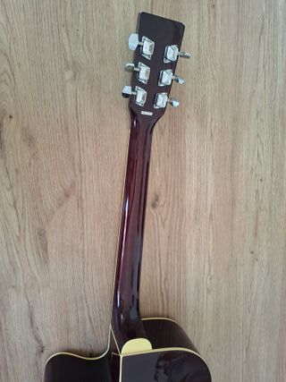 Guitarra acústica Baltimore