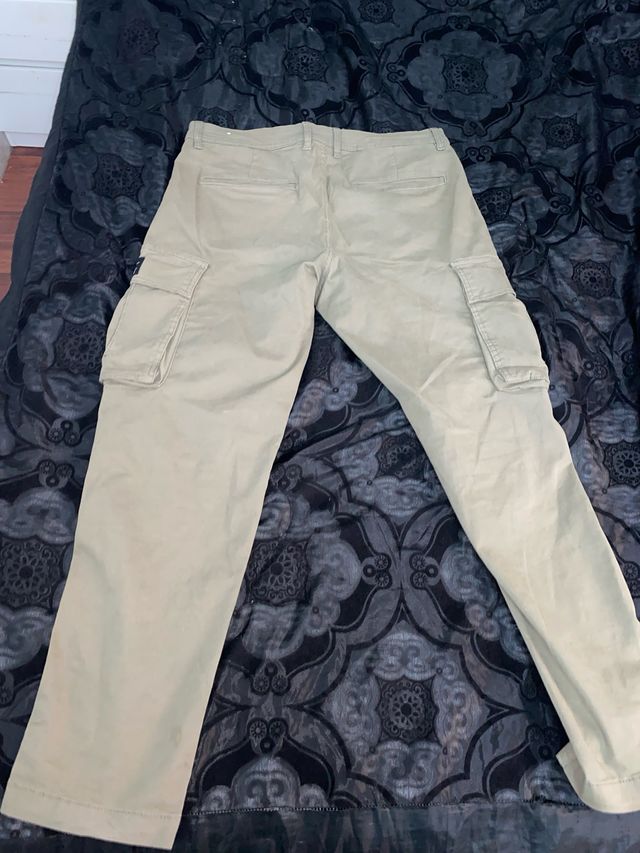 Pantalón Cargo Zara Beige Talla M