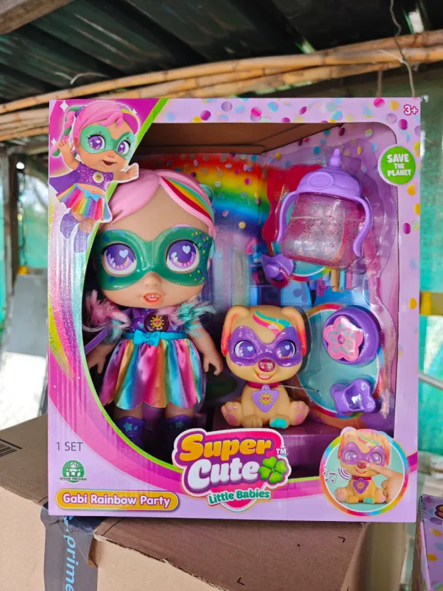 Muñeca Super Cute Little Babies Gabi Rainbow Party
