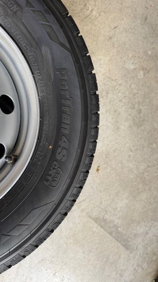 2 Llantas Kumho 215/70 R15C 109/107R