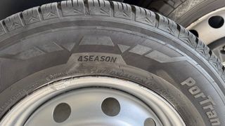 2 Llantas Kumho 215/70 R15C 109/107R