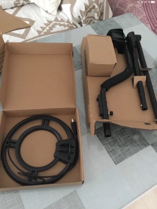 Detector de metales y pala plegable