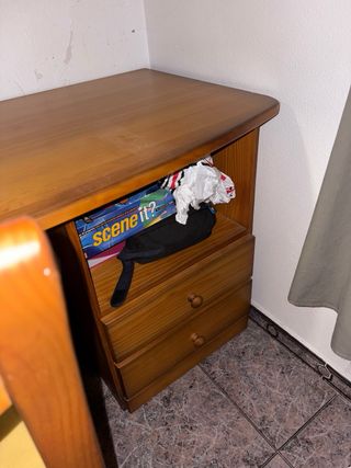 Escritorio madera y silla