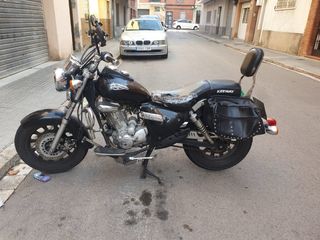 Moto 125cc Negra precio negociable