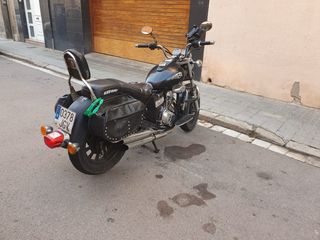 Moto 125cc Negra precio negociable