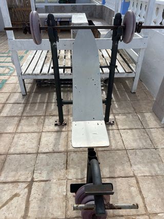 Banco de pesas y discos
usada
regalo pesas y barra