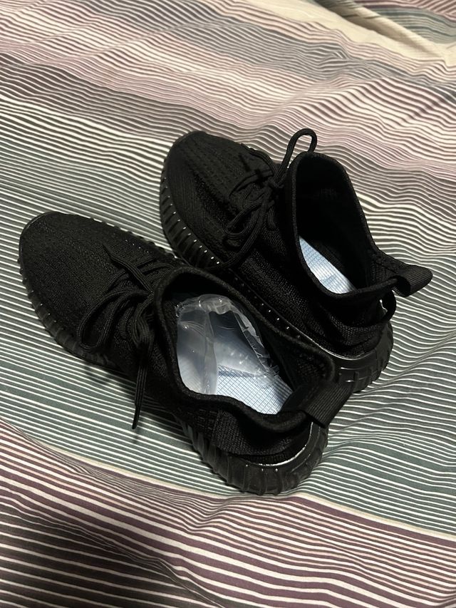 Zapatillas tipo Adidas Yeezy Boost Negras