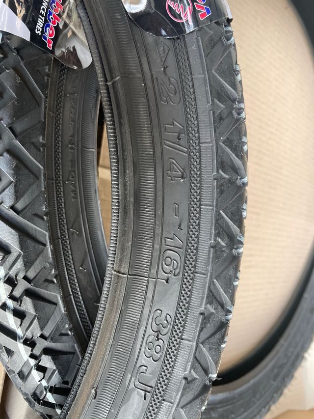 Neumáticos Vee Rubber 2 1/4-16 Nuevos