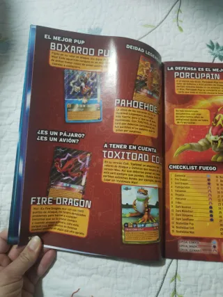 Lote cromos y álbumes fútbol y otros. 5€ lote