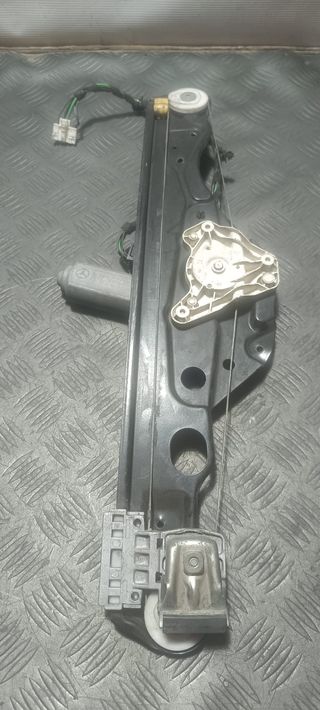 Elevalunas Mercedes Clase E 2005 Tras. Izq.