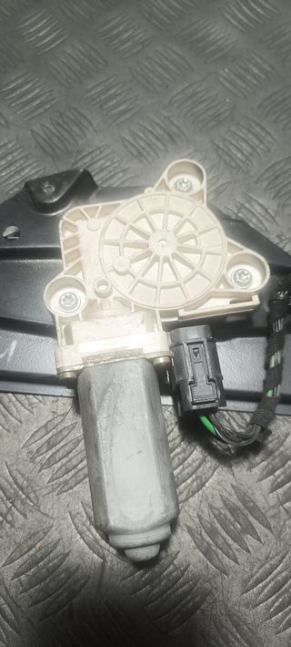 Elevalunas Mercedes Clase E 2005 Tras. Izq.