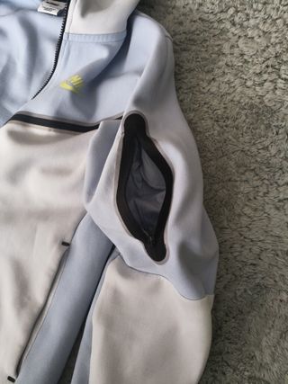 Sudadera Nike Tech Azul y Blanco