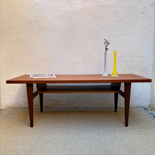 Mesa Centro Mid Century Madera y Cristal