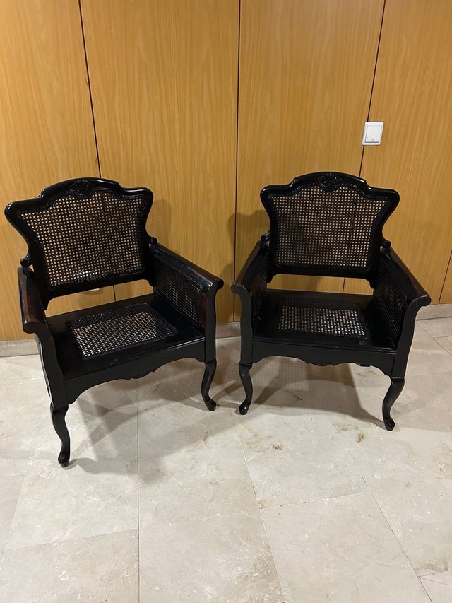 Pareja sillones clásicos rejilla negros