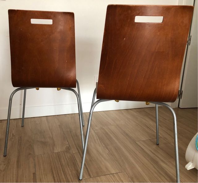 Sillas de salón madera y metal (2 unidades)