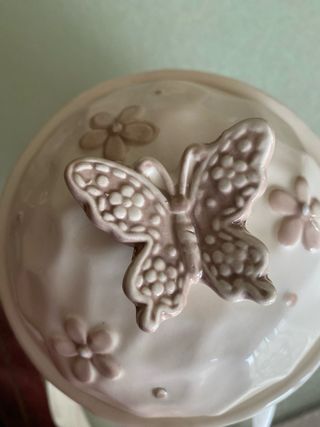 Biscottiera in ceramica con farfalla