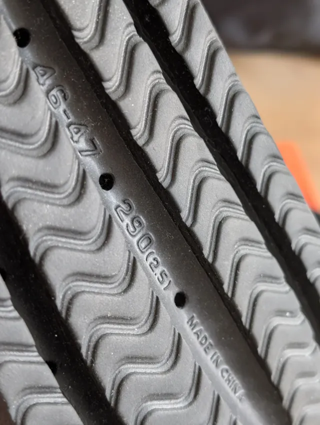 Chanclas negras talla real 44