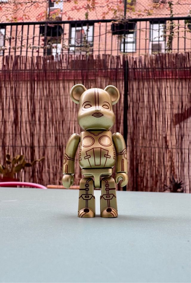 BE@RBRICK 100% Serie 10 SF Metropolis
