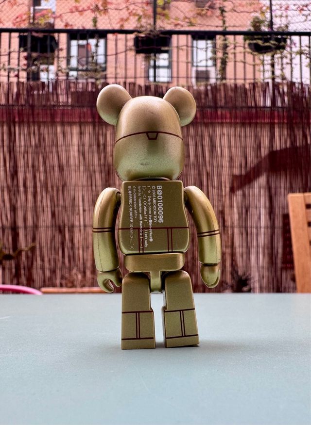 BE@RBRICK 100% Serie 10 SF Metropolis