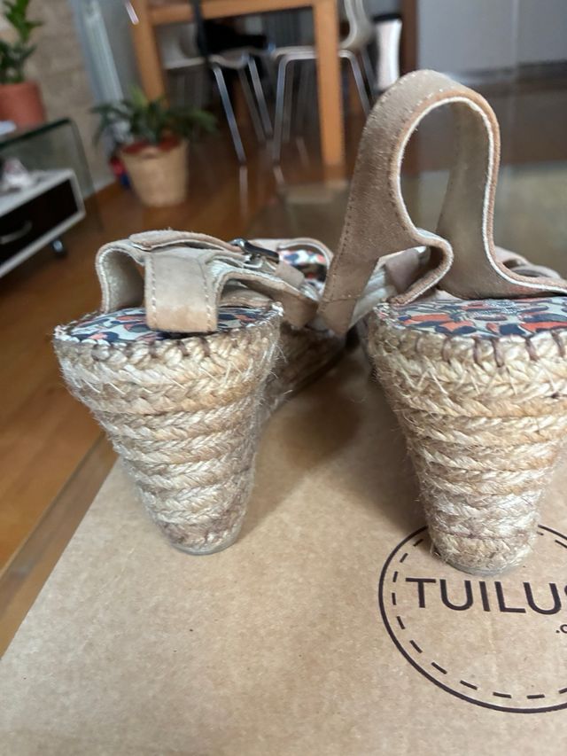 Sandalias cuña esparto camel