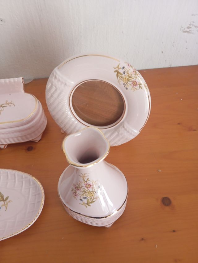 Juego tocador vintage rosa floral