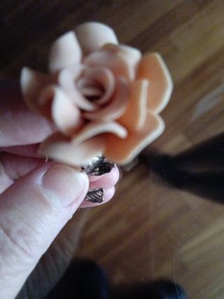 Rosa ceramica e argento 800