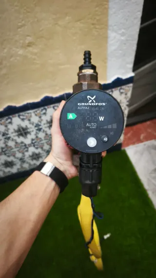 Bomba Grundfos ALPHA2 25-40-130