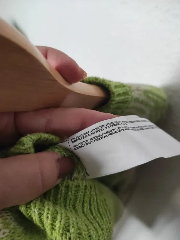 Conjunto de traje chaqueta y falda cuadros Mango