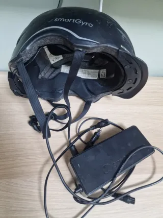 Casco y cargador Smartgyro patinete