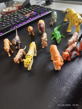 Lote animales salvajes figuras