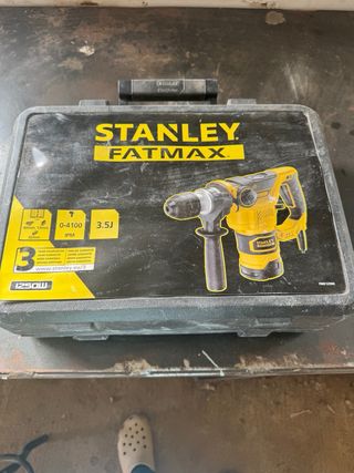 Martillo Stanley Fatmax con cinceles