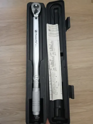 Llave dinamométrica Powerfix 42-210 Nm